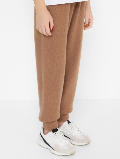 Кашемировые брюки с вышивкой Burberry - МодельВерхНиз