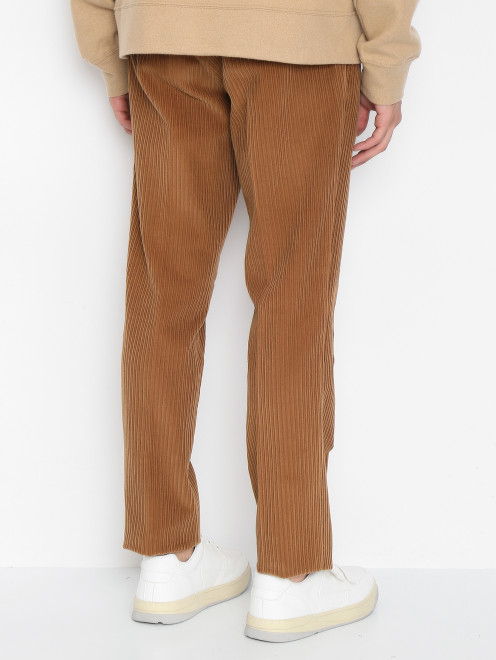 Вельветовые брюки с карманами LARDINI - МодельВерхНиз1
